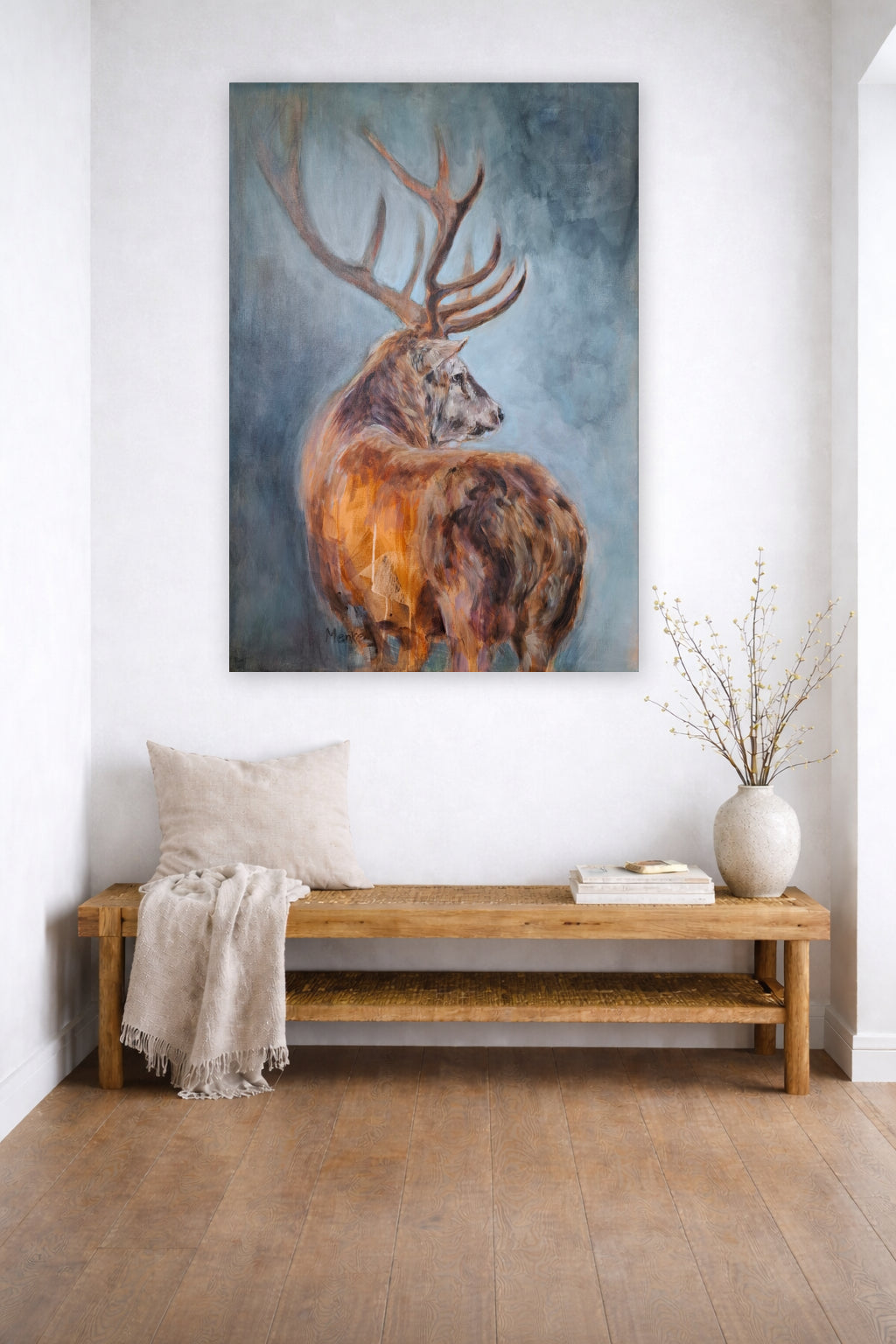 Presence II – Stilte | Origineel acrylschilderij van edelhert met abstracte achtergrond, 70x100 cm – Eveline Menke Art