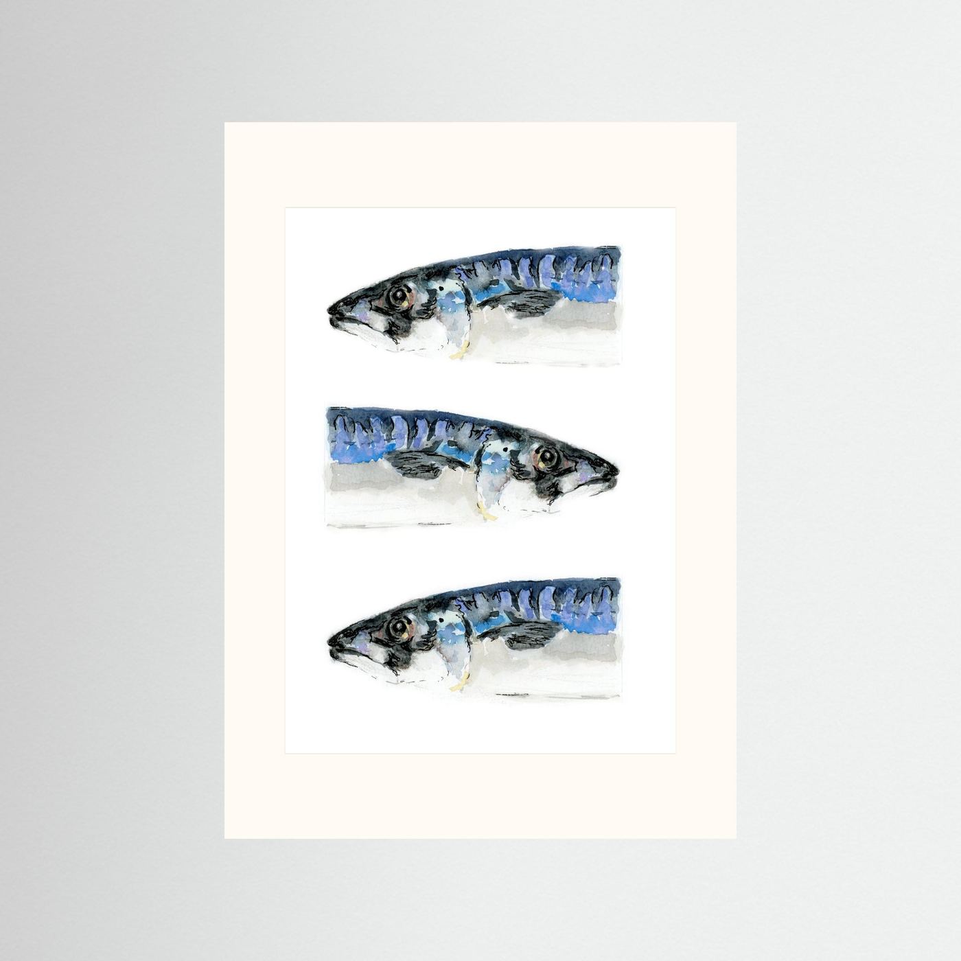 kunstposter met drie makrelen - art print van origineel aquarel met offwhite passe-partout