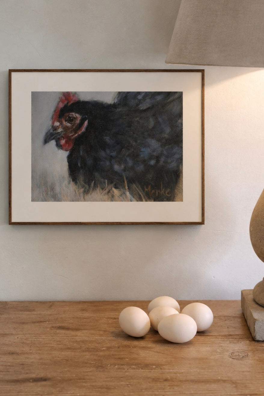 Kip in het hooi: fine art print | Landelijke wanddecoratie